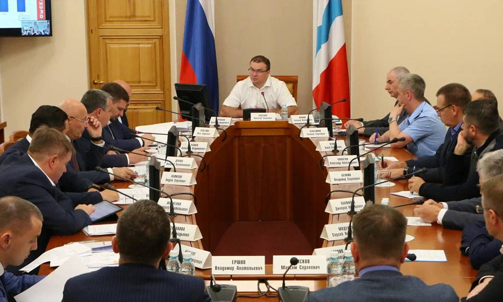 Виталий Хоценко оценил темпы строительства соцобъектов в Омске