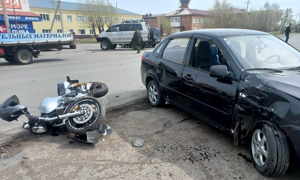 1 погибший, 15 пострадавших: с апреля в Омской области произошло 14 ДТП с мототранспортом [ФОТО]