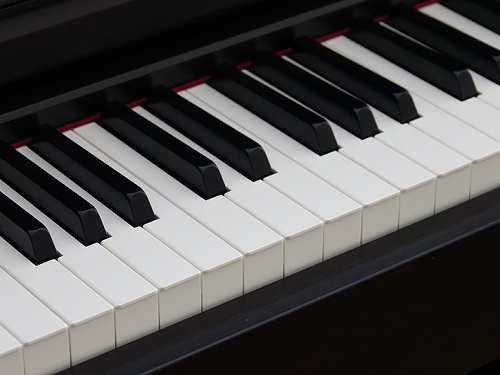 Омские ДШИ получат новые пианино в рамках нацпроекта "Культура"