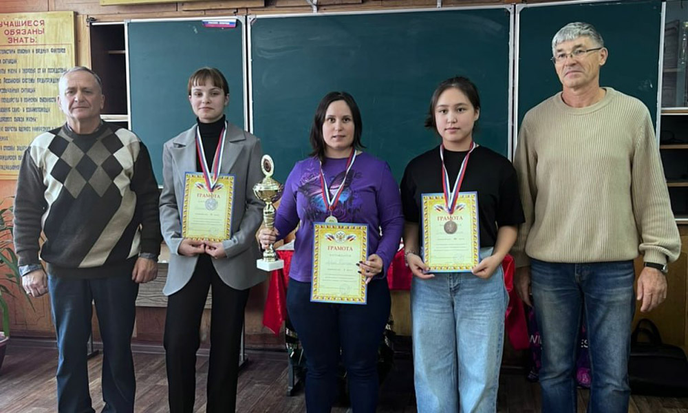 В Таврическом районе состоялся юбилейный турнир по русским шашкам памяти Николая Берковского