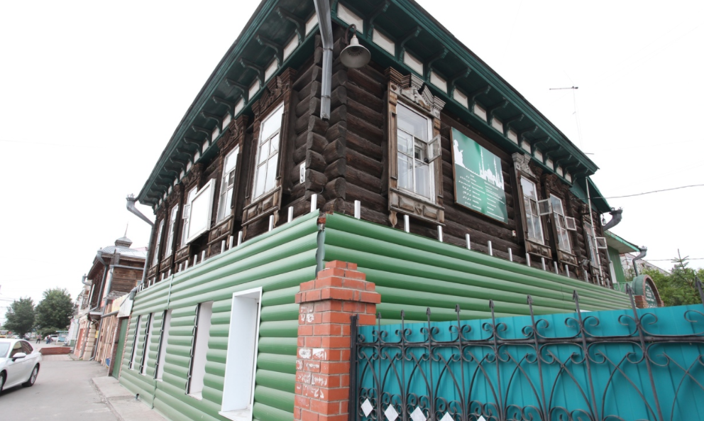 В Омске при ремонте мечети им. Кожа-Ахмета пострадал облик исторического здания