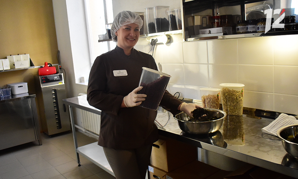 «Как вырастить чудо-чай»: омичка рассказала, как хобби стало делом жизни