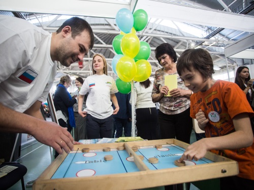 В Омской области внедряют программу помощи женщинам и детям, пострадавшим от жестокого обращения