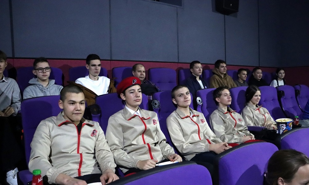 В омском кинотеатре прошёл благотворительный показ для семей военнослужащих
