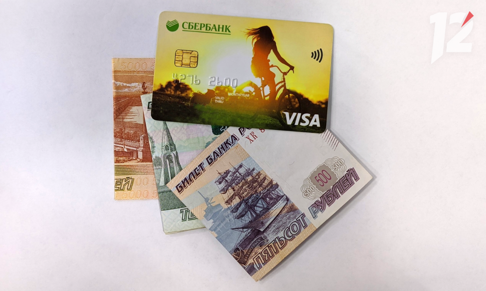 Омская пенсионерка потеряла почти 1 млн рублей из-за рекламы в соцсетях