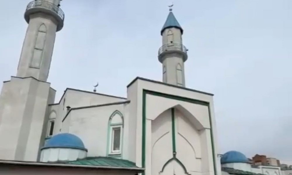 Мечеть в Омске транслировала военные песни в День Победы