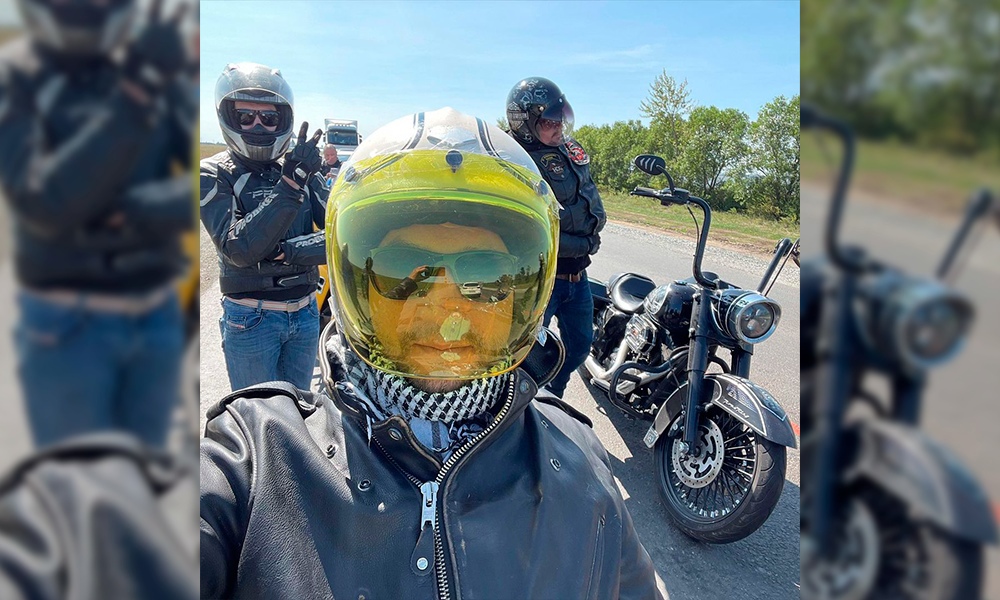 В Омск приедет с благотворительным мотопробегом известный актёр Александр Устюгов