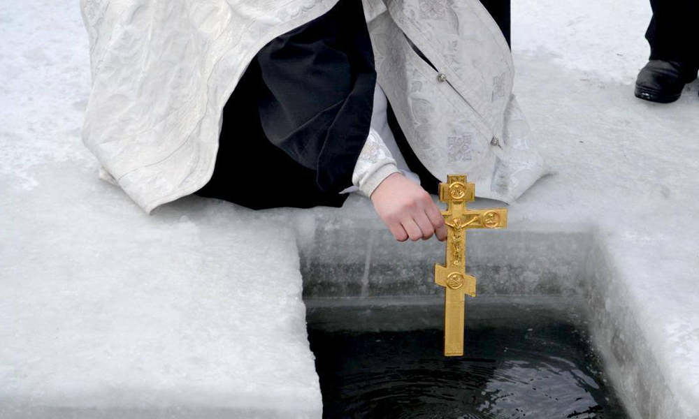 В Омской епархии сообщили о традициях Крещенских купаний