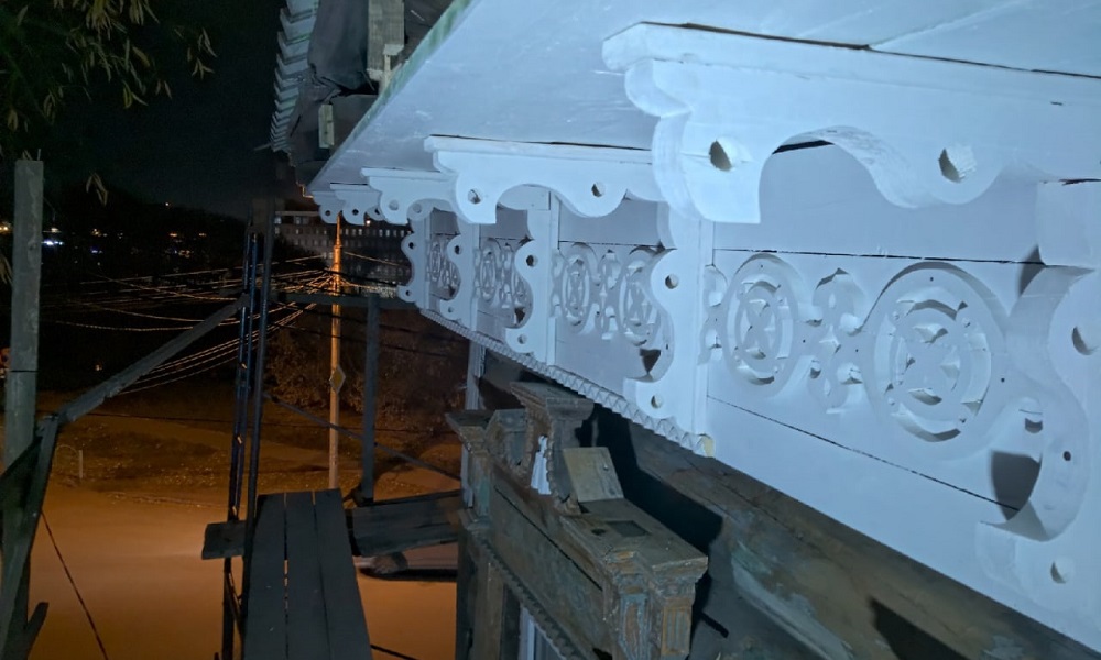 Волонтёры восстанавливают исторический дом на улице Пушкина в центре Омска