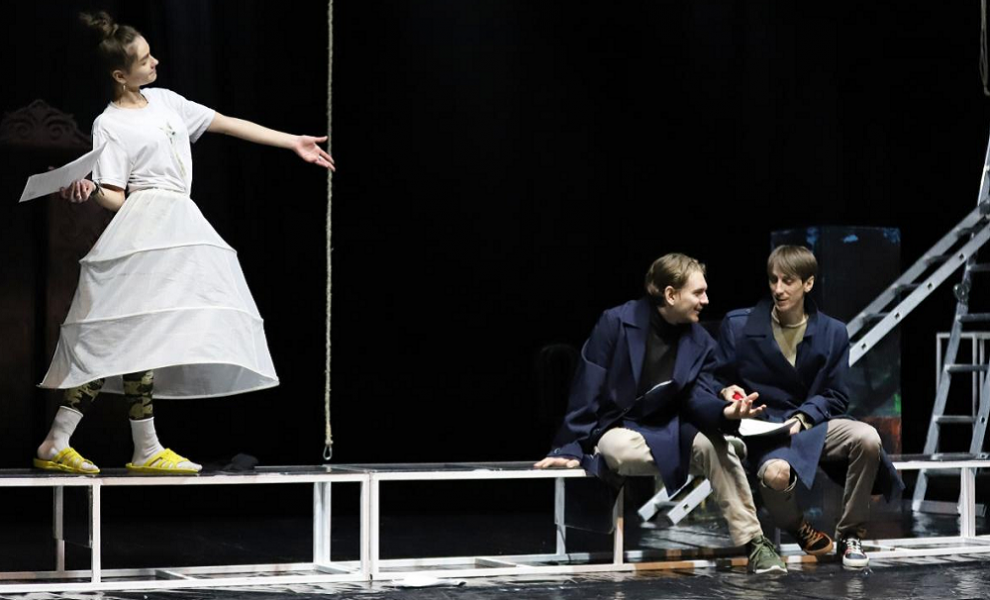 В Северном драматическом театре выйдут сразу две премьеры — по произведениям Маяковского и Лермонтова