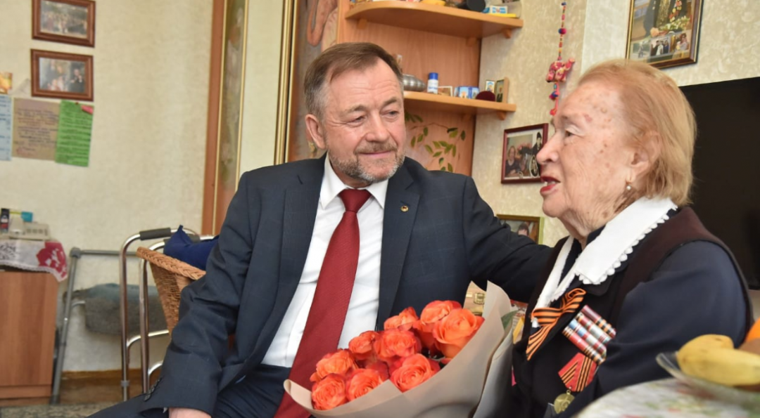 Омичка Анна Лукьянова, участница Великой Отечественной, отметила 96-й день рождения