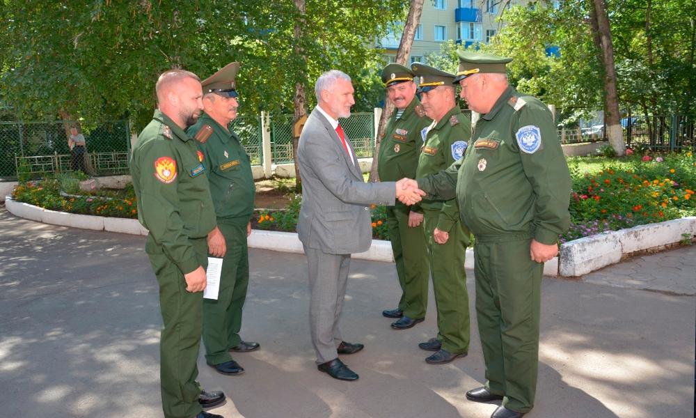 «В Москве этих проблем не видно»: Омскую область посетил председатель партии «Родина» Алексей Журавлёв 