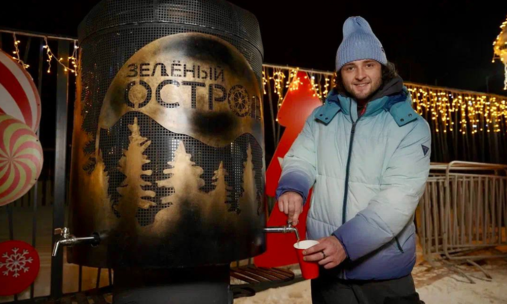 В Омске установили самый большой самовар Сибири