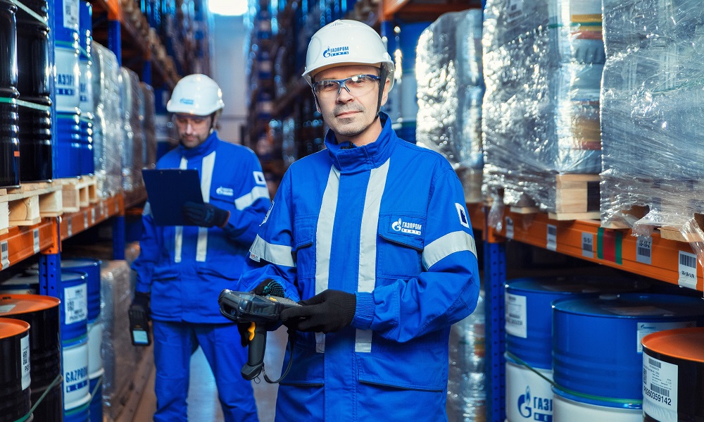 Виталий Хоценко и Александр Артёмов поздравили работников нефтяной и газовой промышленности