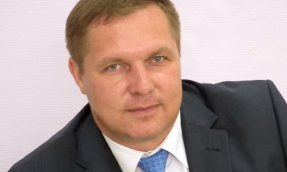 Проректор омского вуза получил звание заслуженного работника России