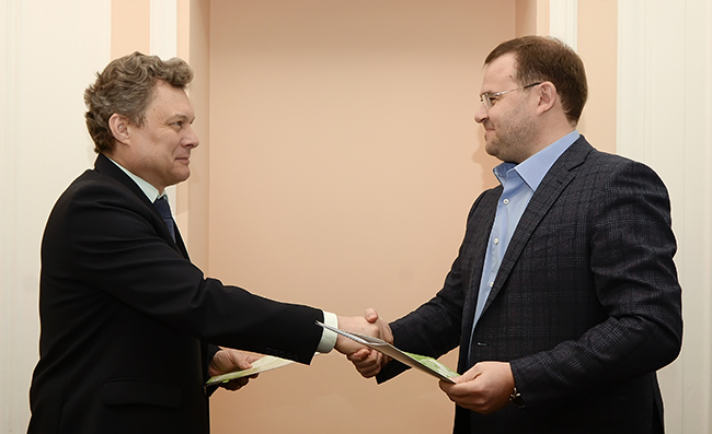 Омский завод инновационных технологий и ОмГУПС будут сотрудничать