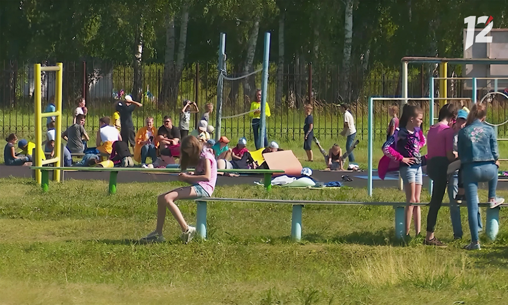 В омских летних лагерях отдохнут больше 5 тысяч школьников