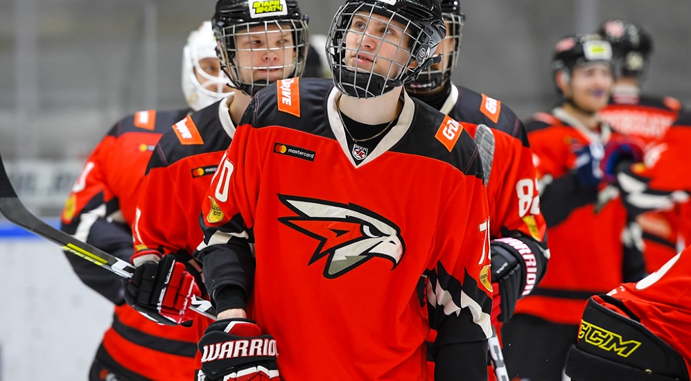 "Омские ястребы" теряют соперников - команды снимаются с чемпионата МХЛ