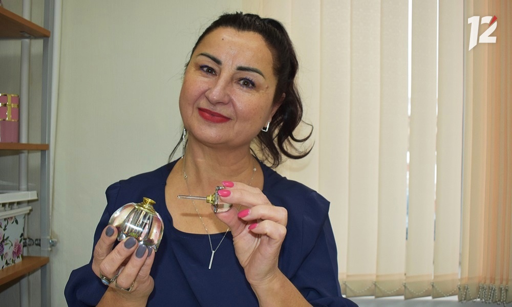 «Каждый аромат — это история»: омский аромастилист Наталия Белоградова рассказала о своей необычной профессии