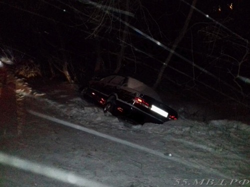 Ночью на улице Малиновского в Омске случилось ДТП со смертельным исходом