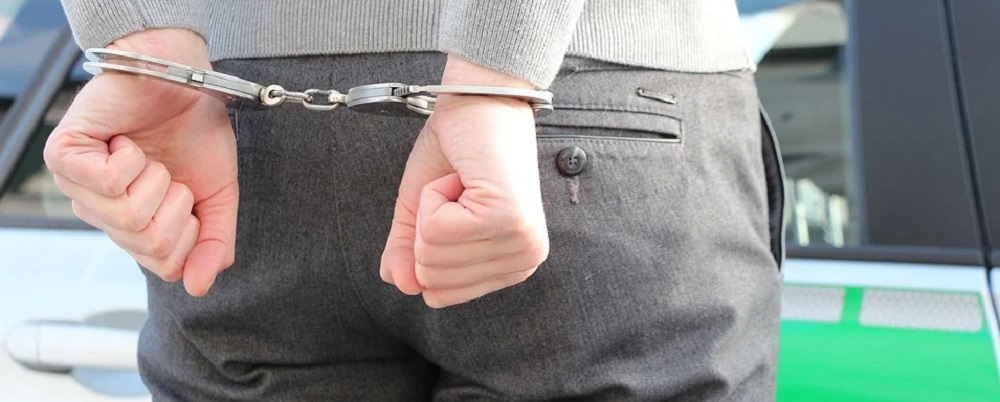 Омича поймали с килограммом героина