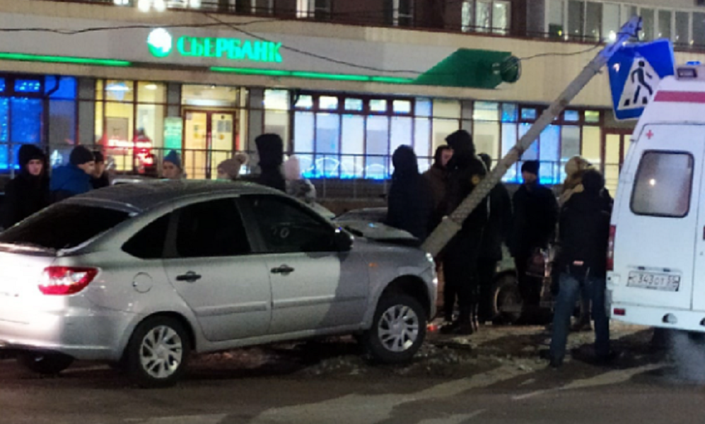 Омичи собирают деньги на протез для школьника, которого лихач сбил возле «Кристалла»