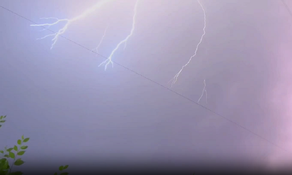 Минувшей ночью омичи могли полюбоваться природным световым шоу