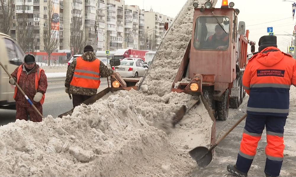По данным синоптиков, в Омске выпало больше 6 сантиметров снега