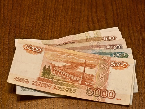 Жителя Омской области накажут за попытку дать взятку сотруднику ГИБДД