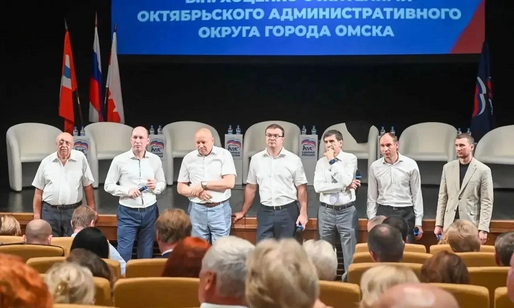 Виталий Хоценко обсудил с жителями Октябрьского округа благоустройство и развитие городской инфраструктуры