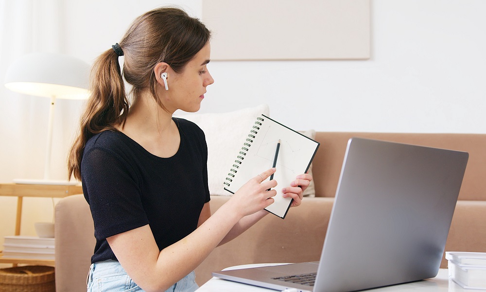 Отечественный сервис вместо Zoom и Skype: в ОмГУПС запретили использовать иностранные видеопрограммы