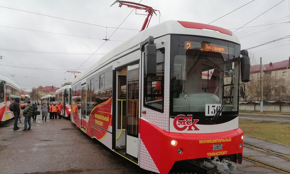 В Омске маршруты трамваев № 1, 4, 7 временно изменили из-за уборки путей 