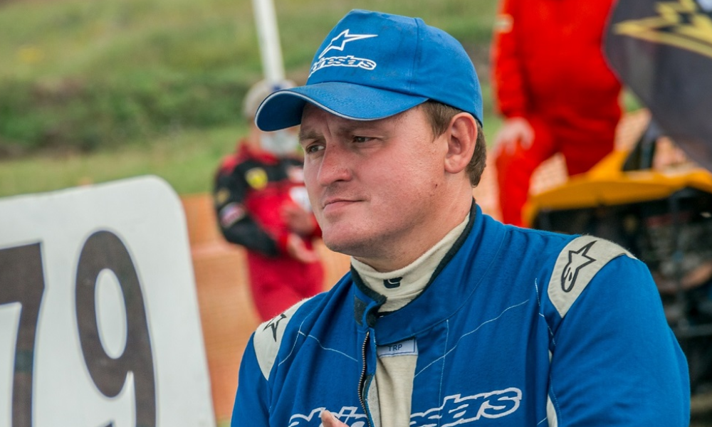 Омич Сергей Скутельский стал первым на Кубке России по автомобильному кроссу