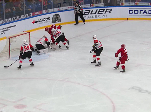 Защитники омского "Авангарда" получили травмы в матче с подольским "Витязем"