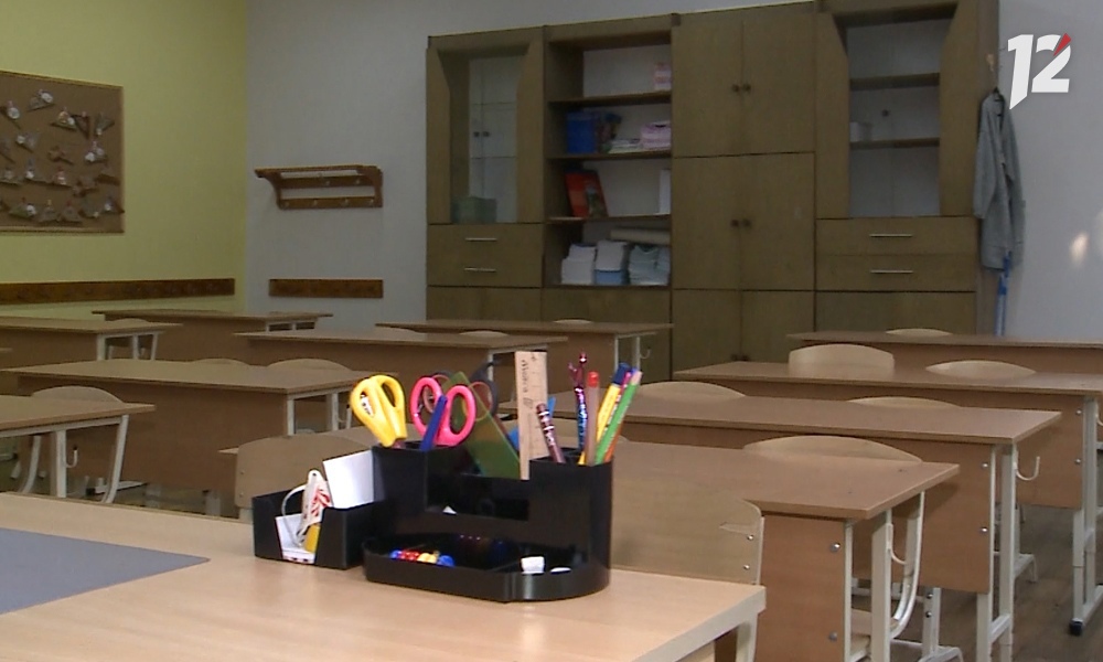 В Омске почти в пять раз уменьшилось число классов, закрытых на карантин