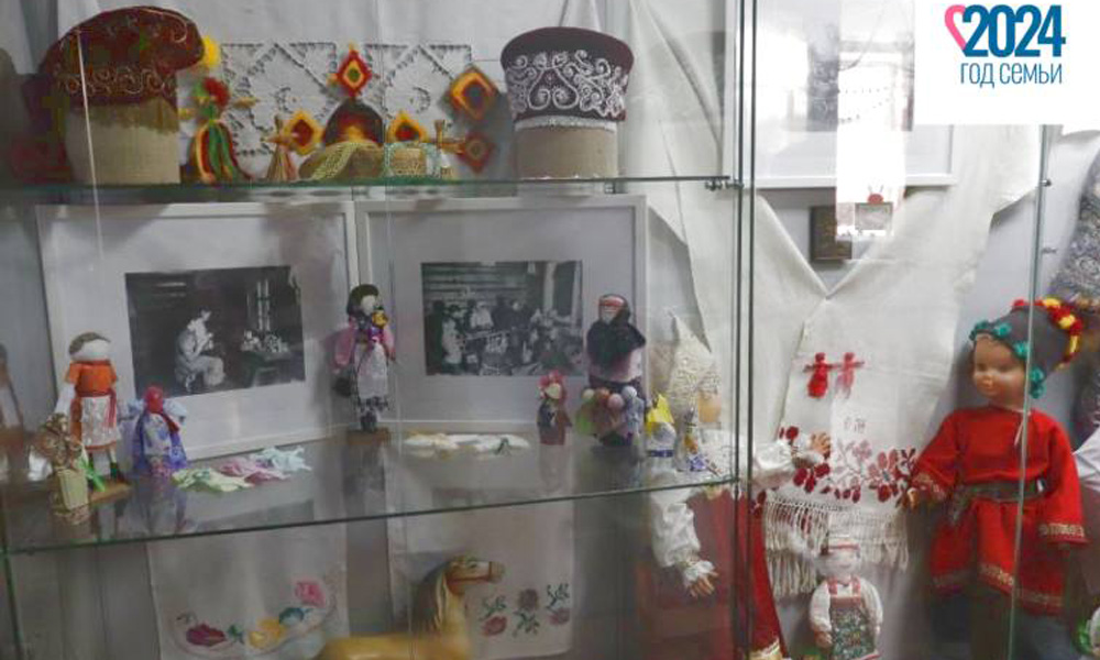 Омичей приглашают посетить выставку «История. Традиции. Семья»
