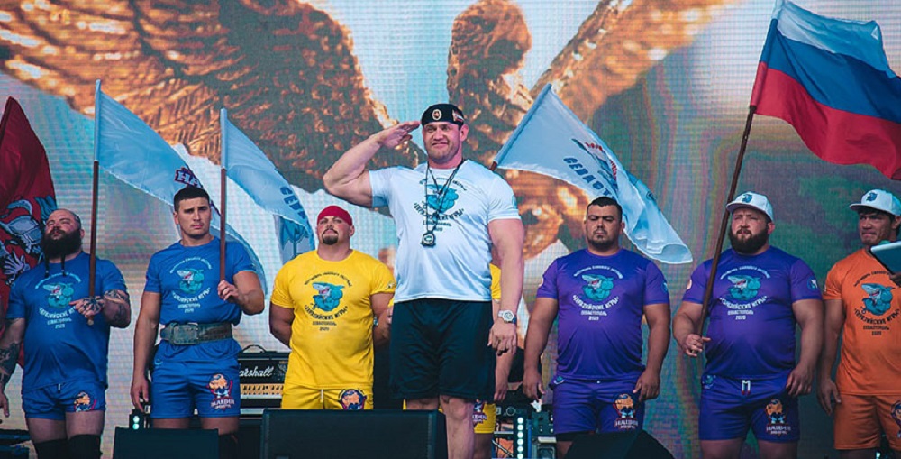 Два омских атлета признаны самыми сильными в стране