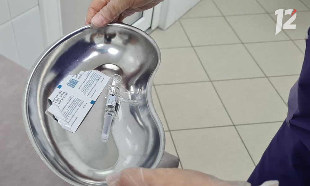 Федеральный минздрав ответил на запрос о выделении дополнительных доз вакцины для Омской области