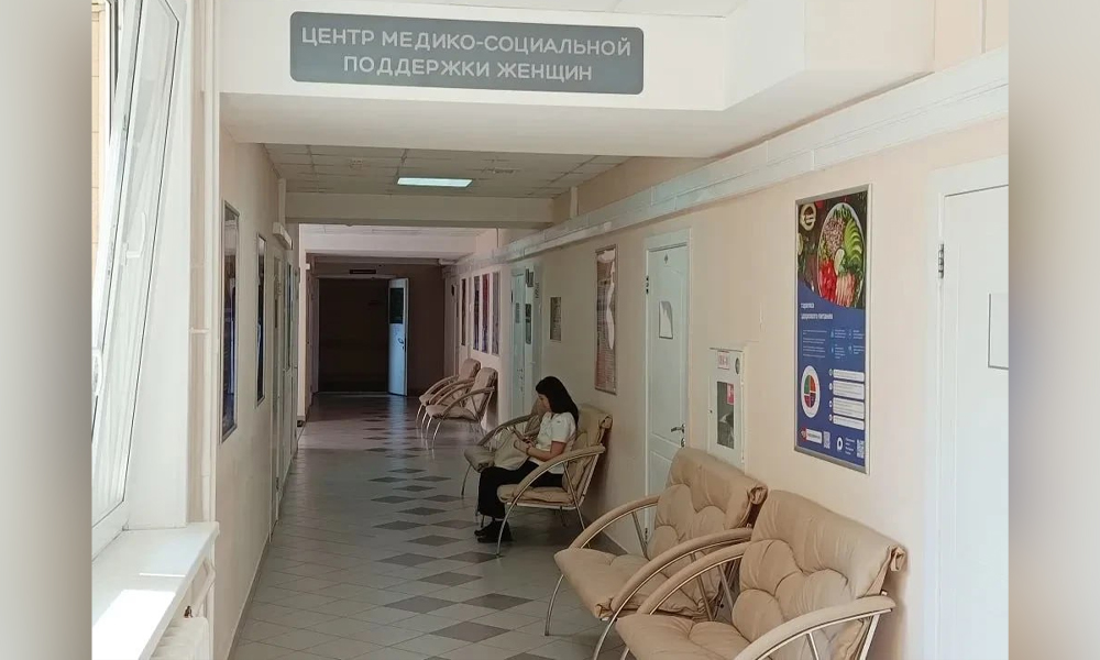Около 100 омичек обратились в Центр поддержки беременных с начала года