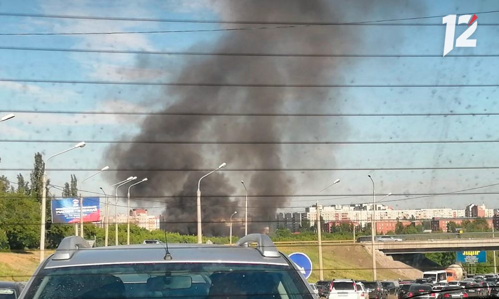 В центре Омска сгорели два частных дома