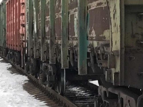 В Омске рабочий погиб под колёсами железнодорожного вагона