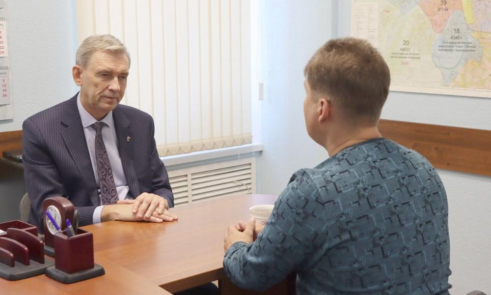 В Омске Александр Артёмов встретился с добровольцем спецоперации