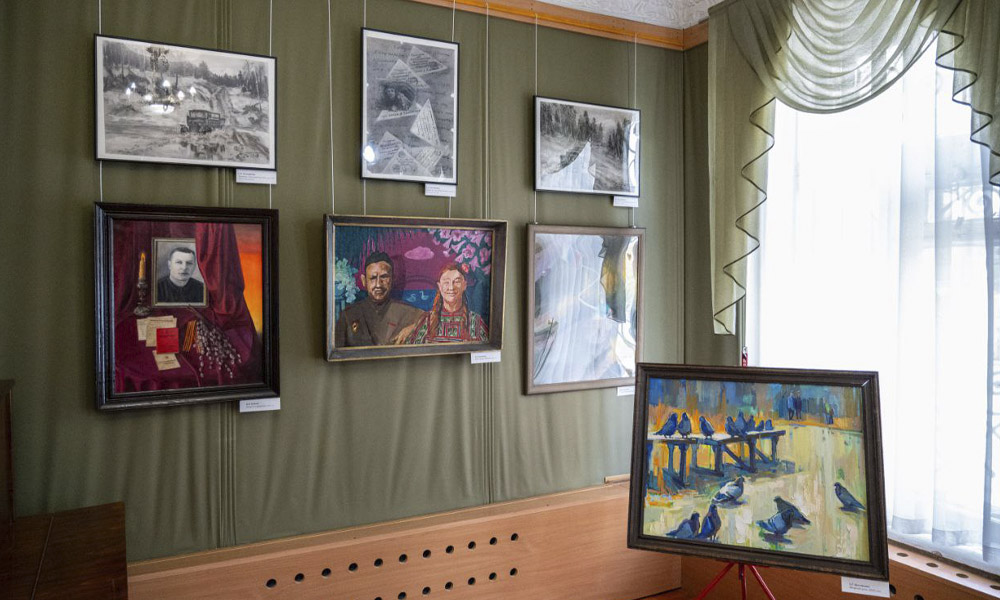 В Омском музее Кондратия Белова открылась выставка в честь Дня Победы (0+)