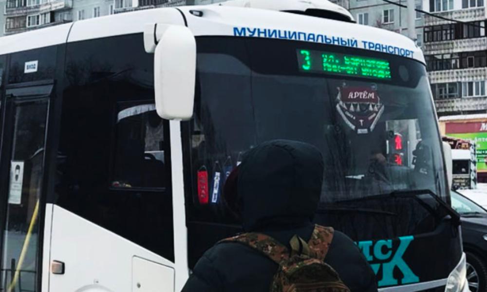 В Омске из-за ремонта дороги на улице Крупской на всё лето изменится схема движения общественного транспорта 