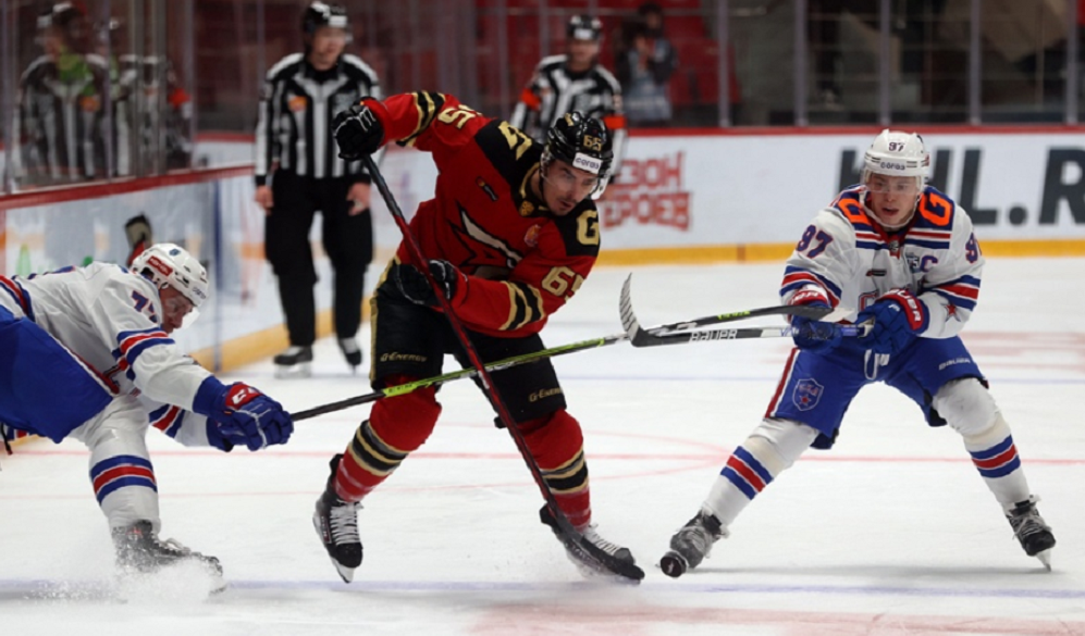 Хоккеисты омского «Авангарда» с большим отрывом уступили СКА