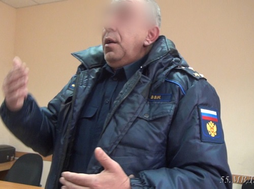 В Омске поймали "полковника" с незарегистрированным пистолетом