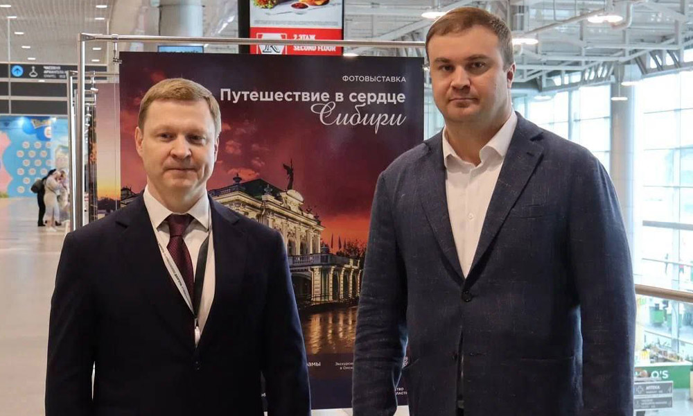 Виталий Хоценко открыл фотовыставку «Путешествие в сердце Сибири» в Домодедово