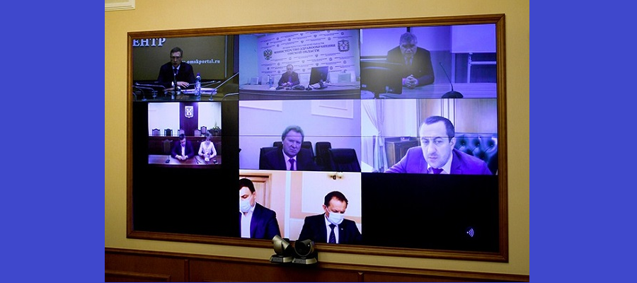 Александр Бурков обсудил с представителями политических партий ситуацию в регионе