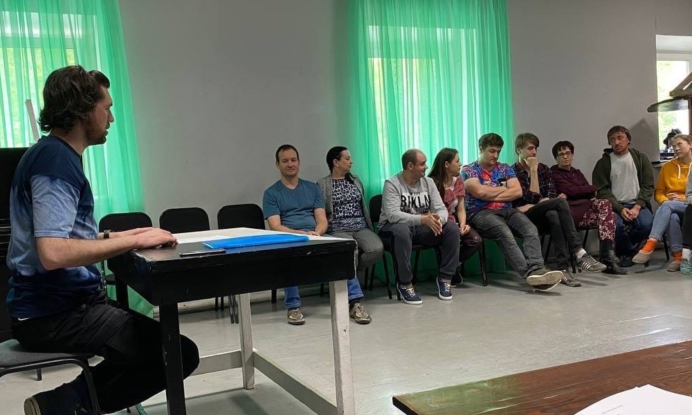 Известный российский режиссёр приехал в Омск, чтобы поставить спектакль