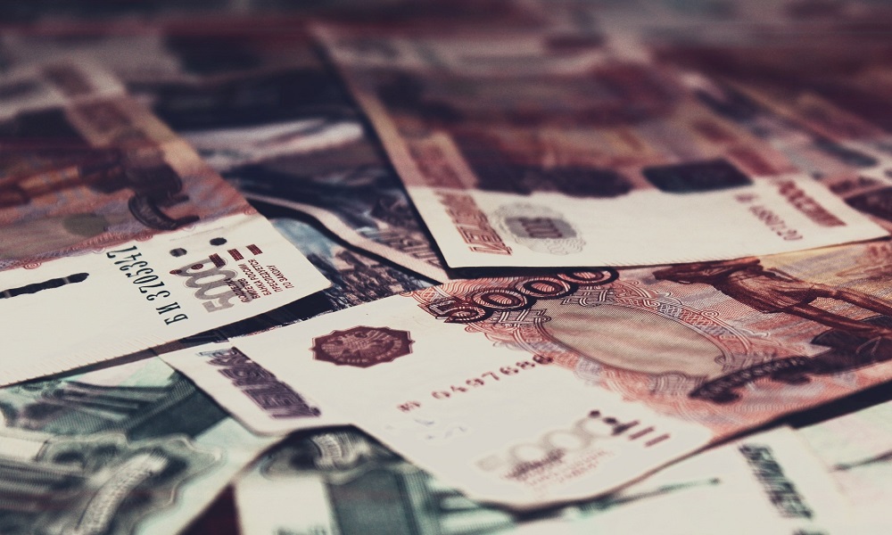 Из квартиры омича его бывший работник украл 75 тысяч рублей